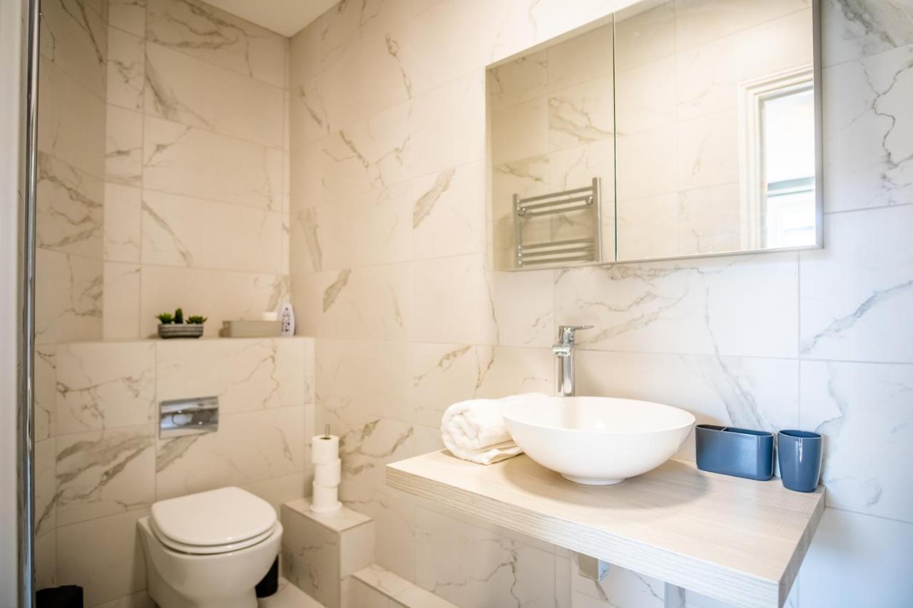Апартаменты Luxury 3 Bed Penthouse With Off Street Parking Норвич Экстерьер фото